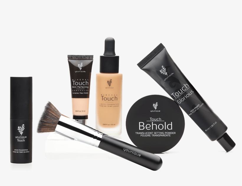 Younique March Kudos Flawless Four New Kabuki Brush Younique March