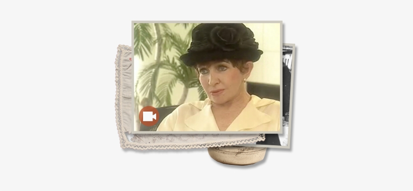 Her Sister's Needlepoint - Museum, transparent png download