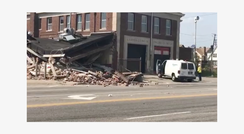 Car Crashes Into Building, Hits Gas Line On Detroit's - Detroit, transparent png download