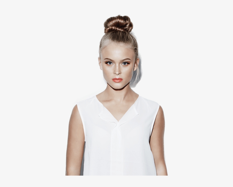 Zara Larsson Standing Png - Zara Larsson Age, transparent png download