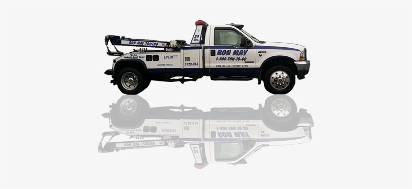 A White Ron May Towing Tow Truck With A Reflection - Tow Truck, transparent png download