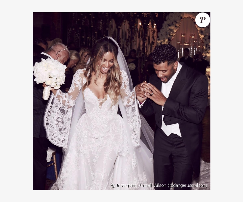 Photo De Russell Wilson Et Ciara Publiée Le 8 Juillet - Margot Robbie Tom Ackerley Wedding, transparent png download