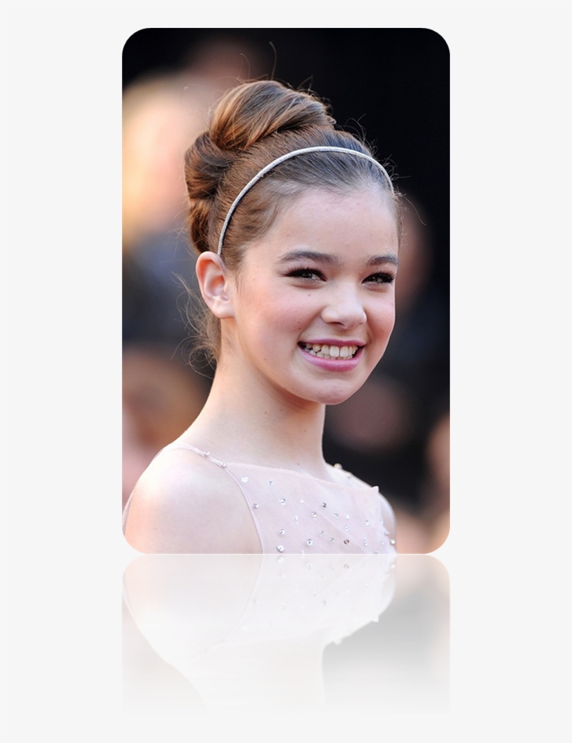 Hailee Steinfeld Began Her Acting Career At The Tender - Vestido 15anos Midi, transparent png download