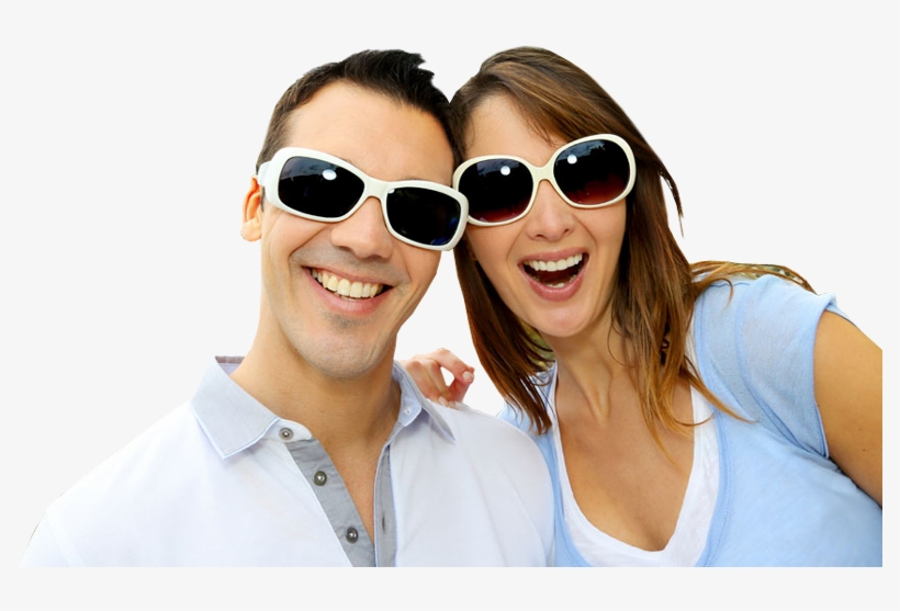 Couple Smiling And Making Travel Selfie - Couple Selfie Png, transparent png download