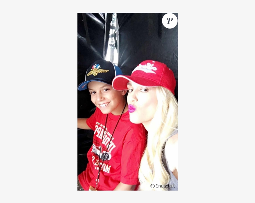 Gwen Stefani Fête Le 10e Anniversaire De Son Fils Kingston - Blake Shelton, transparent png download