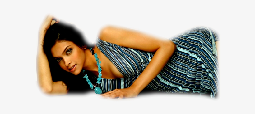 beautiful femme tubes deepika padukone hot in om shanti om movie transparent png 600x450 free download on nicepng om shanti om movie transparent png