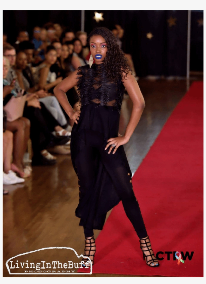 Color The Runway Features The Fabulous Lillie Pearl - Runway, transparent png download
