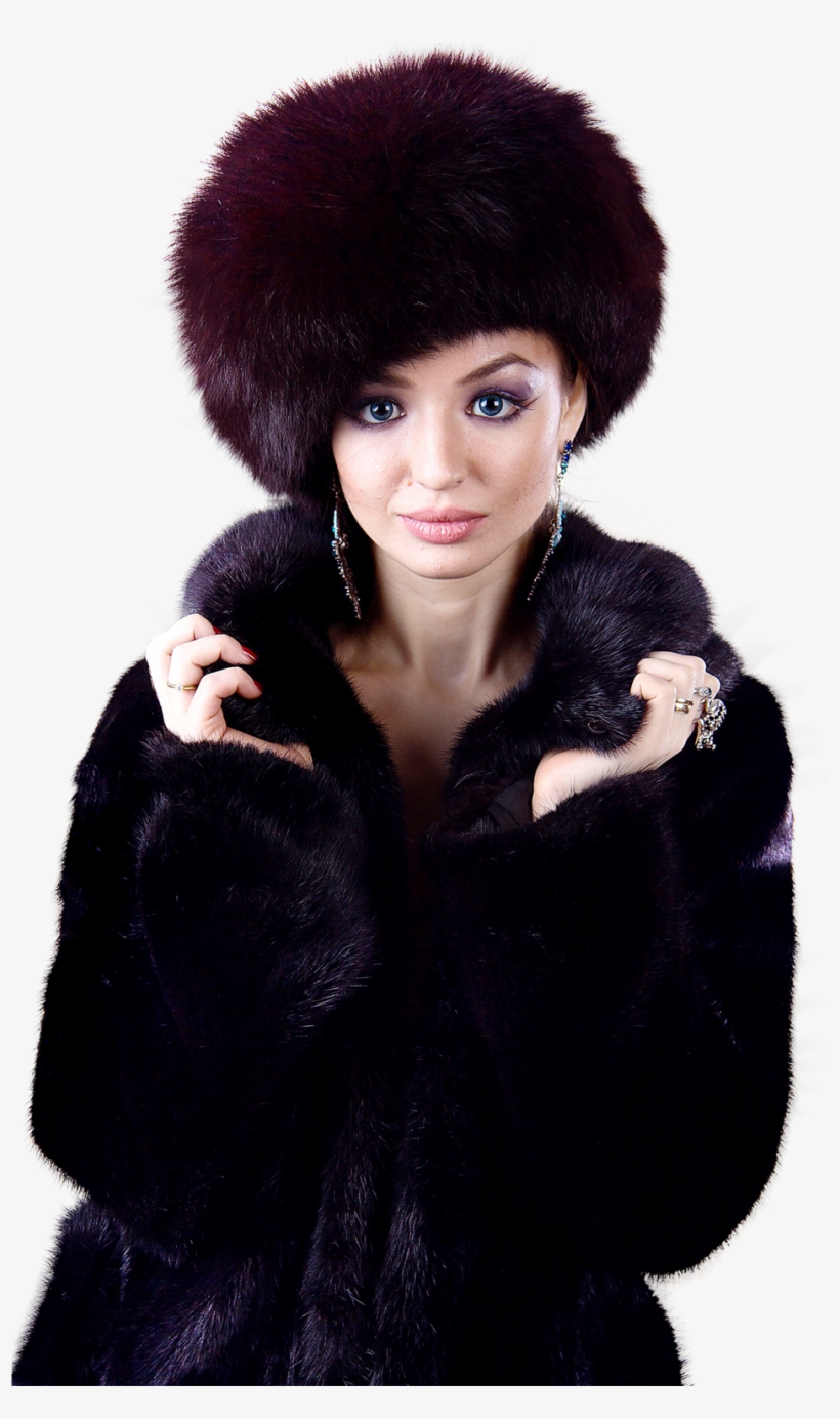 Beautiful Woman In Winter Clothes Png Image - Fur Clothing, transparent png download