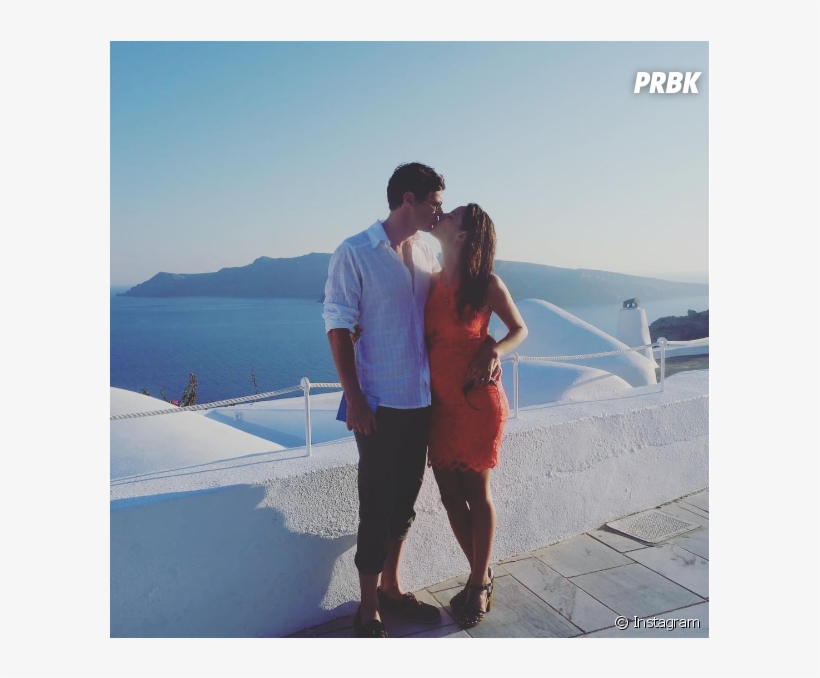 Kaya Scodelario E Benjamin Walker Viajaram Para Comemorar - 凱 亞 絲 柯黛蘭 莉 歐 Ig, transparent png download