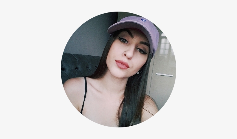 Paloma Pavezi, Mora Em Uma Cidade Pequena No Interior - Bangs, transparent png download