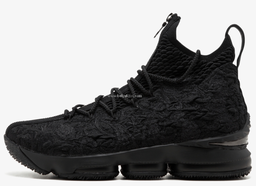 nike lebron 15 perf