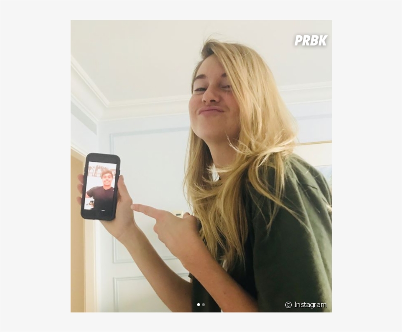 Shailene Woodley Affiche Son Amour Pour Ben Volavola - Shailene Woodley Ben Volavola, transparent png download