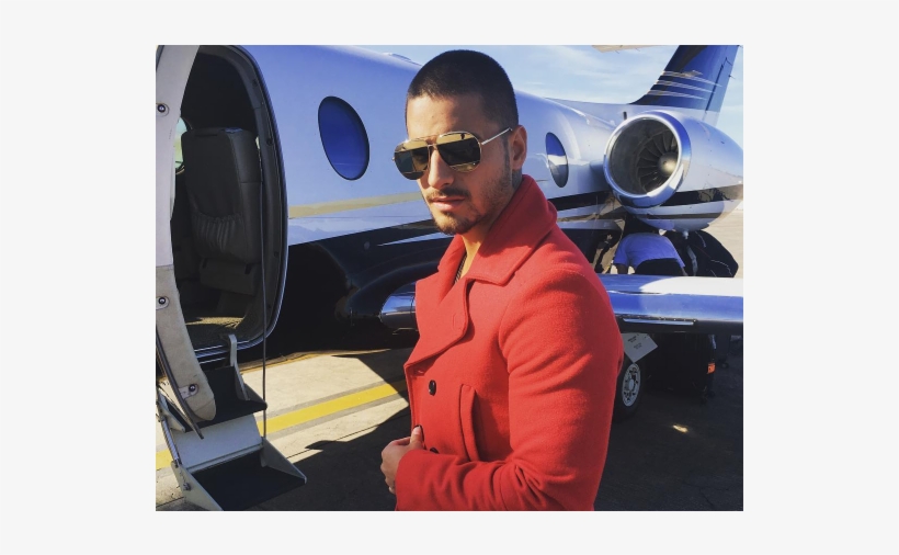El Cantante De Música Urbana - Avion Privado De Maluma, transparent png download