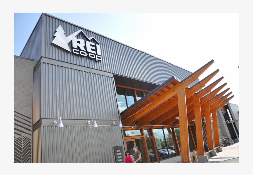 Outdoor Retailer Rei Celebrates Grand Opening In Winter - Rei Winter Park Store, transparent png download