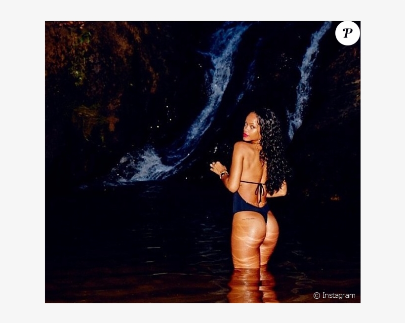 No Brasil, Rihanna Usou Maiô Fio-dental E Mostrou Corpo - Rihanna's Butt, transparent png download