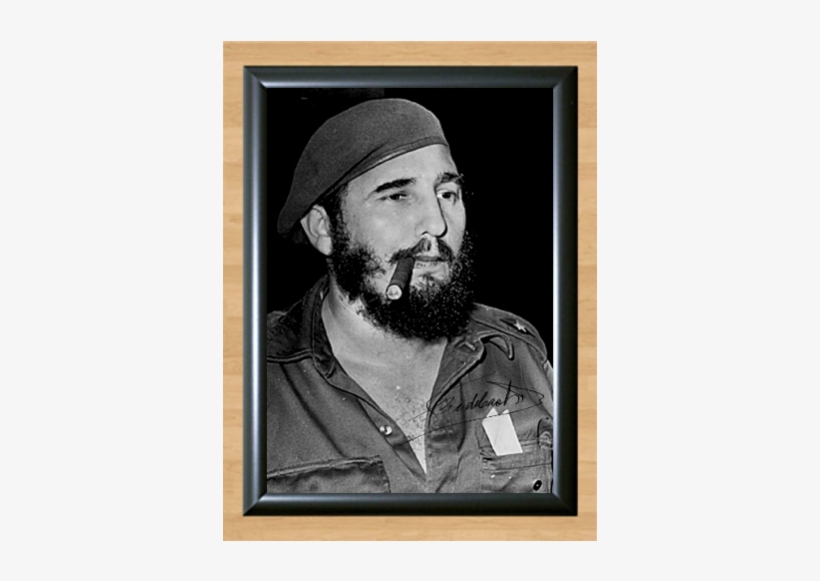 Fidel Castro Cuban President - Fidel Castro Cigar Smoking, transparent png download