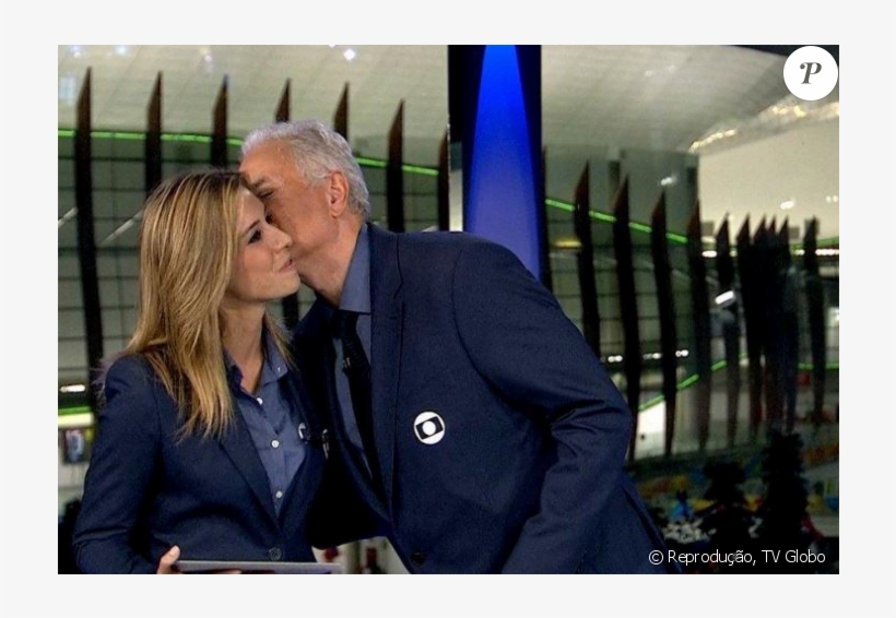 William Waack Deu Um Beijo Em Cris Dias No 'jornal - William Waack Cris Dias, transparent png download