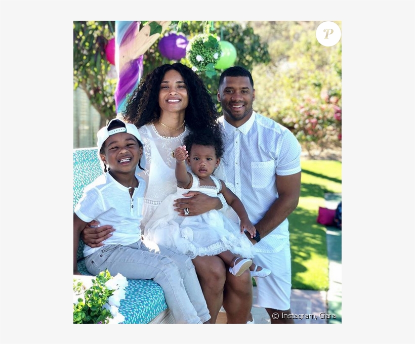 Ciara, Russell Wilson Et Ses Deux Enfants - Ciara And Russell Wilson Daughter, transparent png download