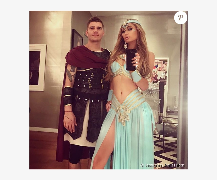 Selfie De Paris Hilton Et Son Compagnon Chris Zylka - Belly Dancing Halloween Costume College, transparent png download