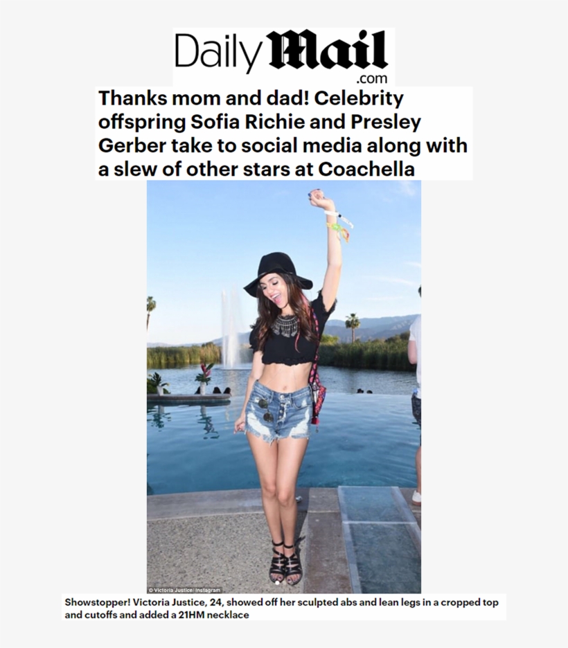 Victoria Justice Wearing 21hm At The Coachella Music - Girl, transparent png download