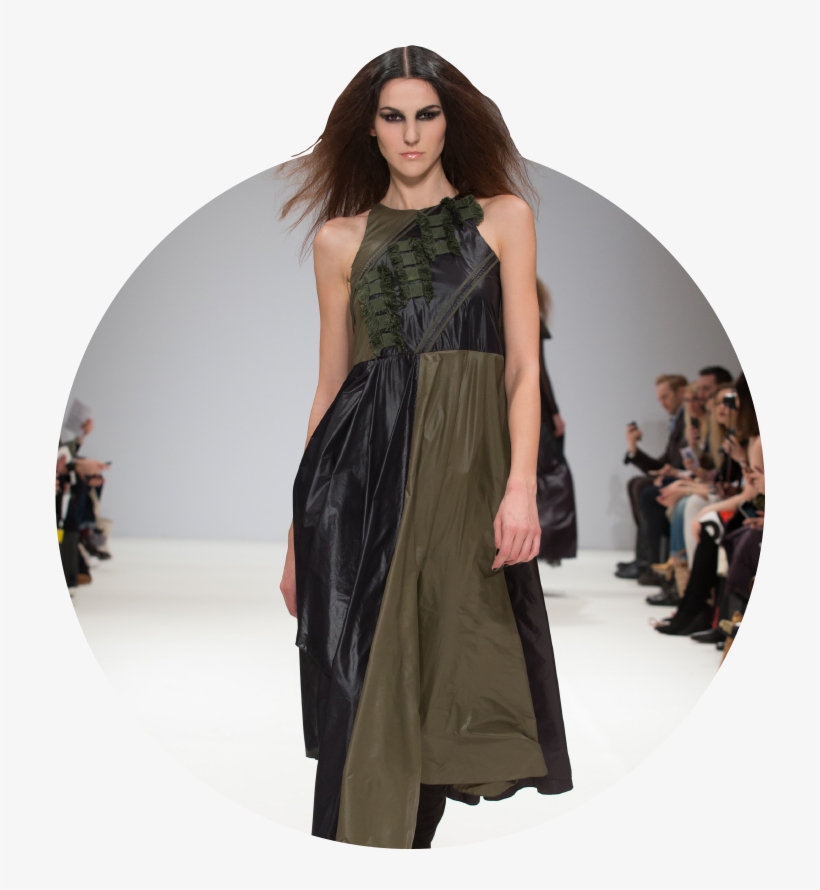 Drawing Inspiration From Female Pioneers In Aviation, - Fashion Show, transparent png download