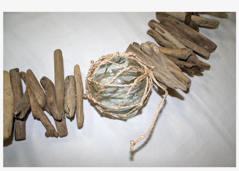Driftwood Garland With Glass Buoys - Wood, transparent png download