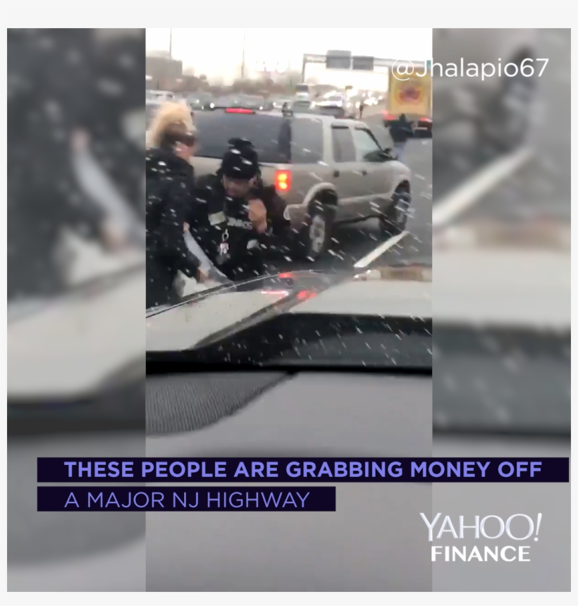 Chaos Ensued After A Brinks Truck Spilled Cash On A - Yahoo!, transparent png download