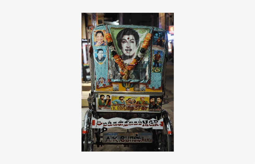 Fans Garlanding A Framed Poster Of Mgr Before The Re-release - Banner, transparent png download
