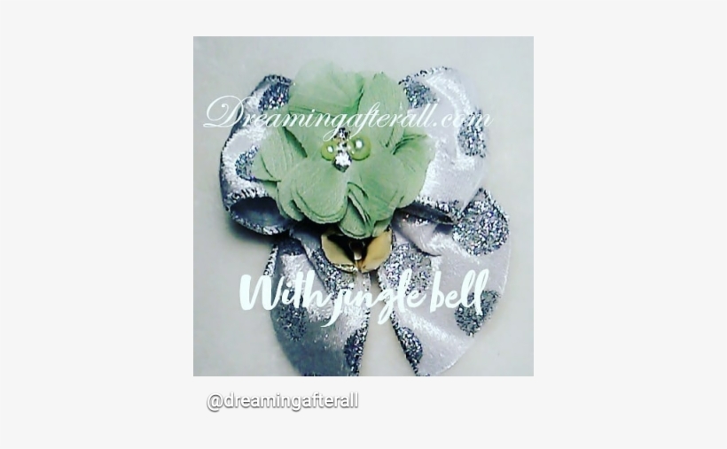 She Will Dazzle With This Pretty Pastel Green On Top - Alligator, transparent png download