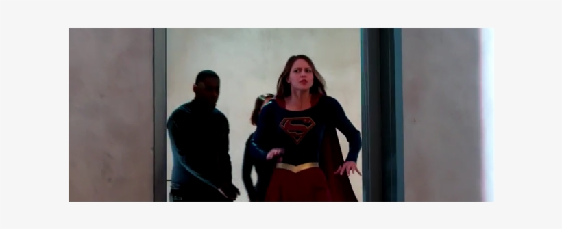 Kara Tem Novos Desafios Em Retorno De Supergirl - Superman, transparent png download