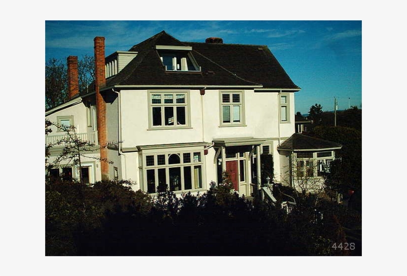 Family House In Victoria, Adjoins Park, Near Ocean - House, transparent png download