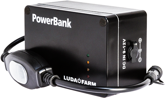 Farm Video Surveillance - 12v Batteripack (600x600), Png Download