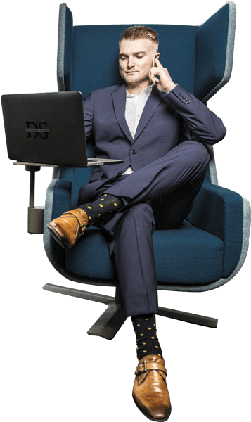 Merchant Capital - Sitting (360x666), Png Download