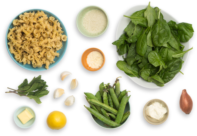 Creamy Lemon Pasta With English Peas, Mint & Garlic - Spinach Top View Png (700x477), Png Download