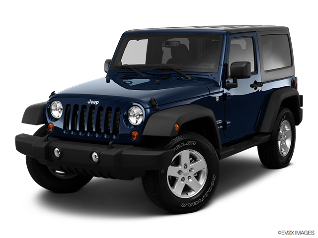 2013 Jeep Wrangler - Gmc Sierra 2017 Base Model (640x480), Png Download