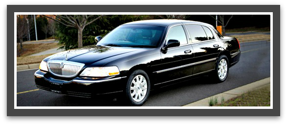 Lincoln Town Car Sedan - Napa Sonoma Wine Tasting Driver (586x256), Png Download