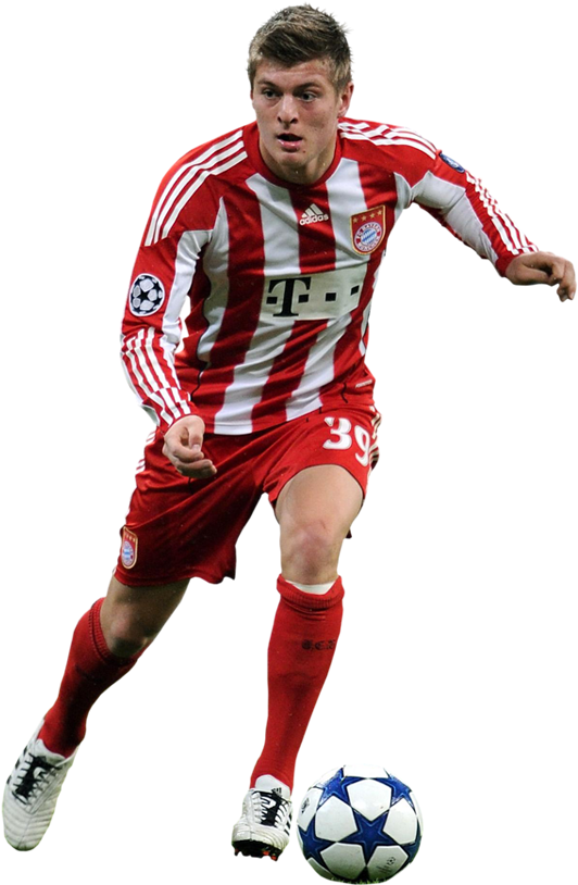 Football Player Group Clipart Black And White - Fc Bayern Player Png (831x1013), Png Download