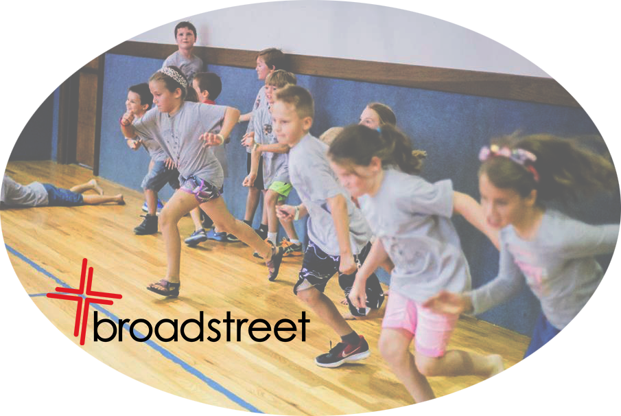 Kids Running Oval (905x606), Png Download