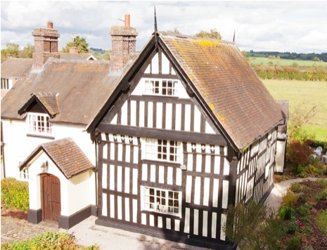 Live In Our 500 Year Old House, With A Wealth Of History - Cottage (800x533), Png Download