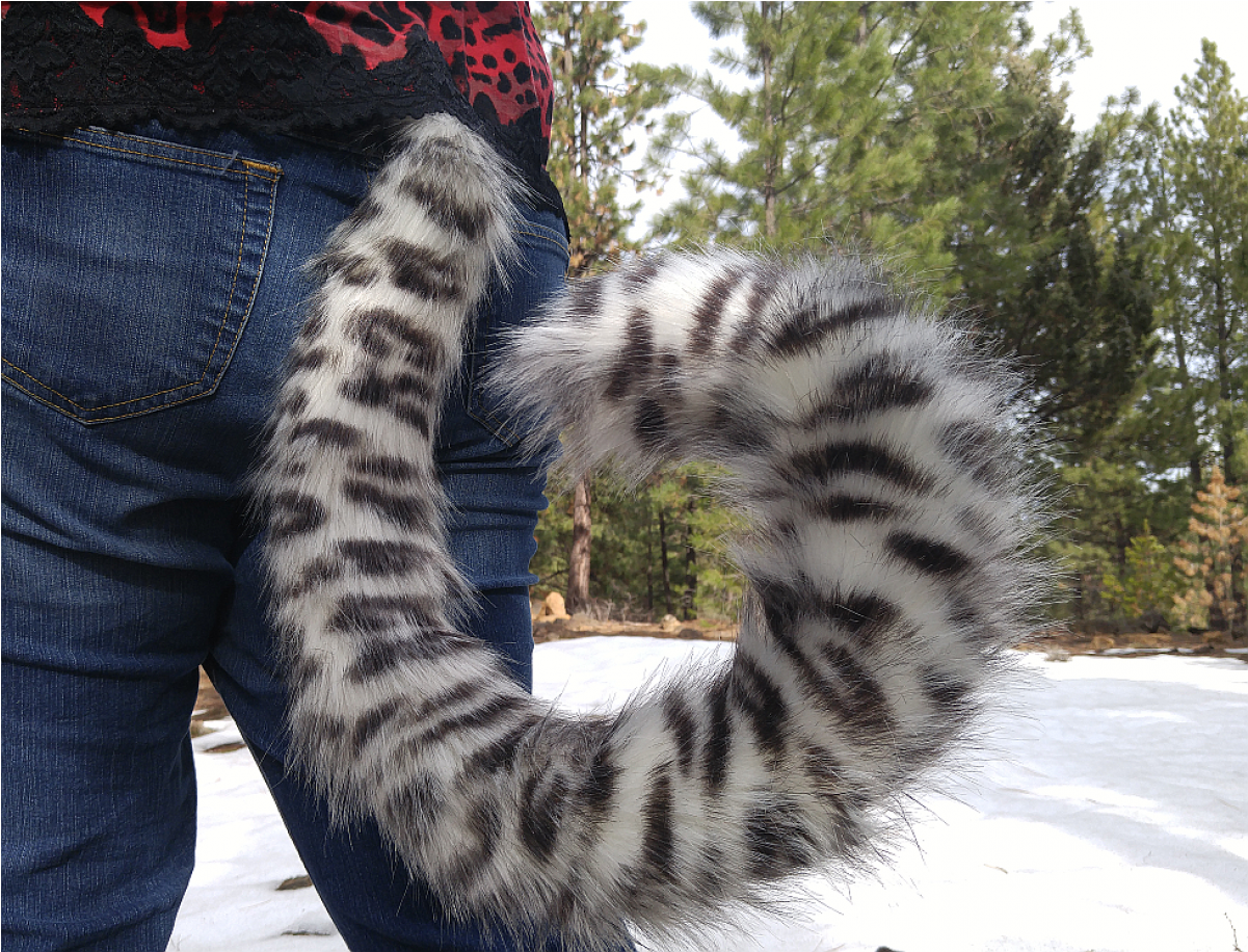 Wew 36" Snow Leopard Tail (1200x1200), Png Download