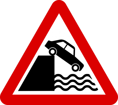 Riverbank With No Barrier Ahead - Road Signs (479x423), Png Download