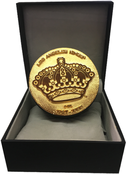 La Kings 50th Anniversary Collectible Queens Crown - Badge (500x667), Png Download