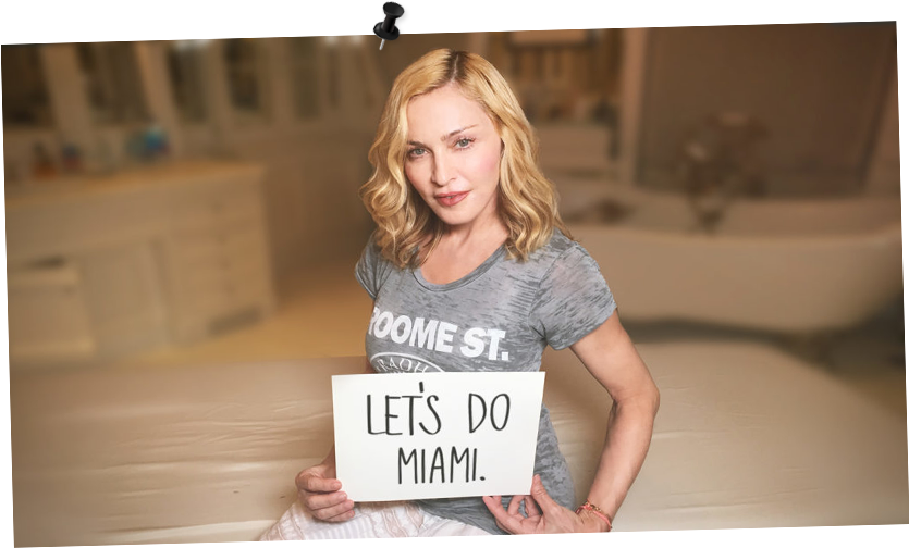 Madonna Is Inviting 'art World Virgins' Theartgorgeous - Madonna At Art Basel Miami (900x532), Png Download