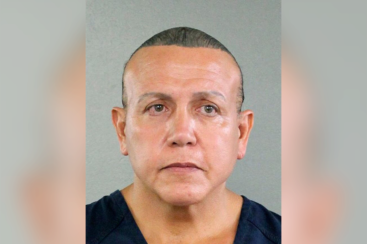 Cesar Sayoc Pipe Bombs Mug Shot - Bomb (735x490), Png Download