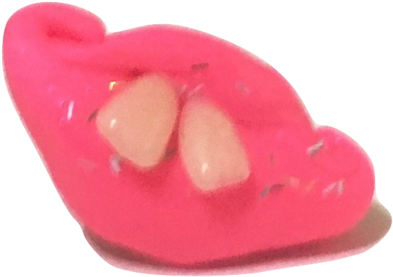 Buck Teeth Lapel Pin - Heart (606x427), Png Download