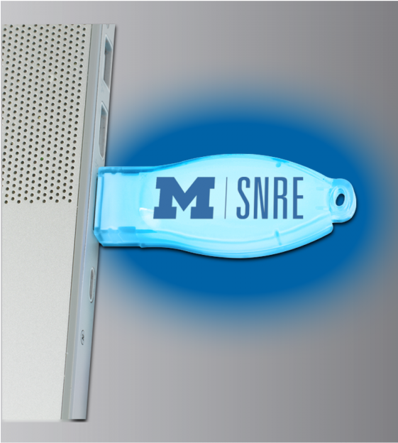 Usb Flash Drive (560x784), Png Download