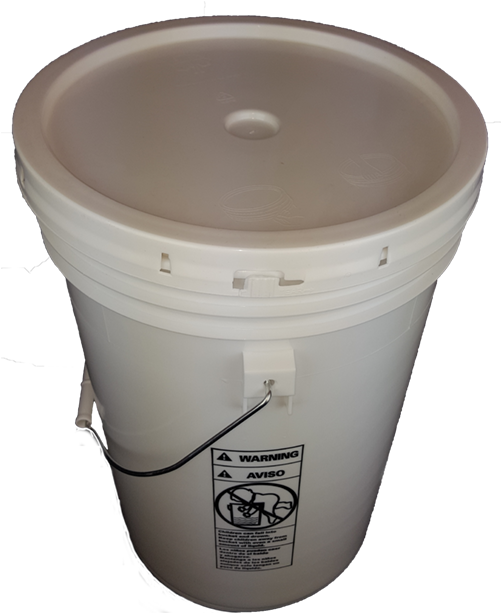 6 Gallon Round Plastic Bucket With Wire Bale Handle - Round Bucket (500x620), Png Download