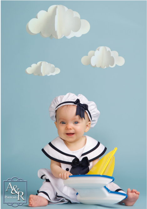 Baby Playing With Toy Boat (1000x667), Png Download