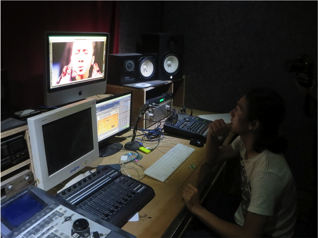 Lebih Jauh Lagi Kita Berdiskusi Tentang Music, Saya (1352x802), Png Download