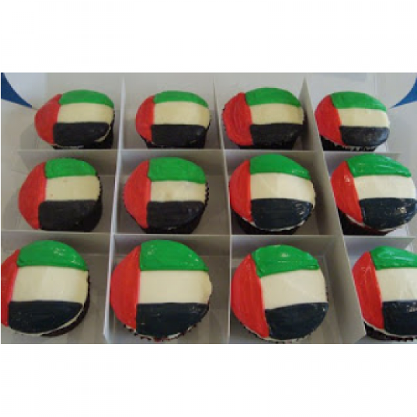Uae Flag Design Cup Cake In Sharjah - Abu Dhabi (800x600), Png Download
